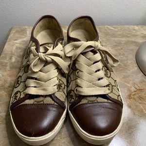 Michael Kora sneakers